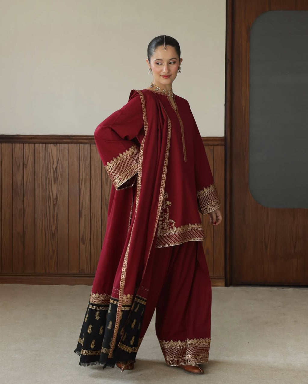 Maroon Mehr