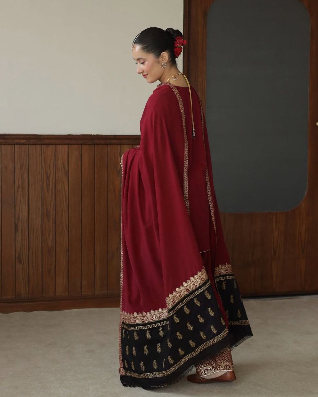 Maroon Mehr